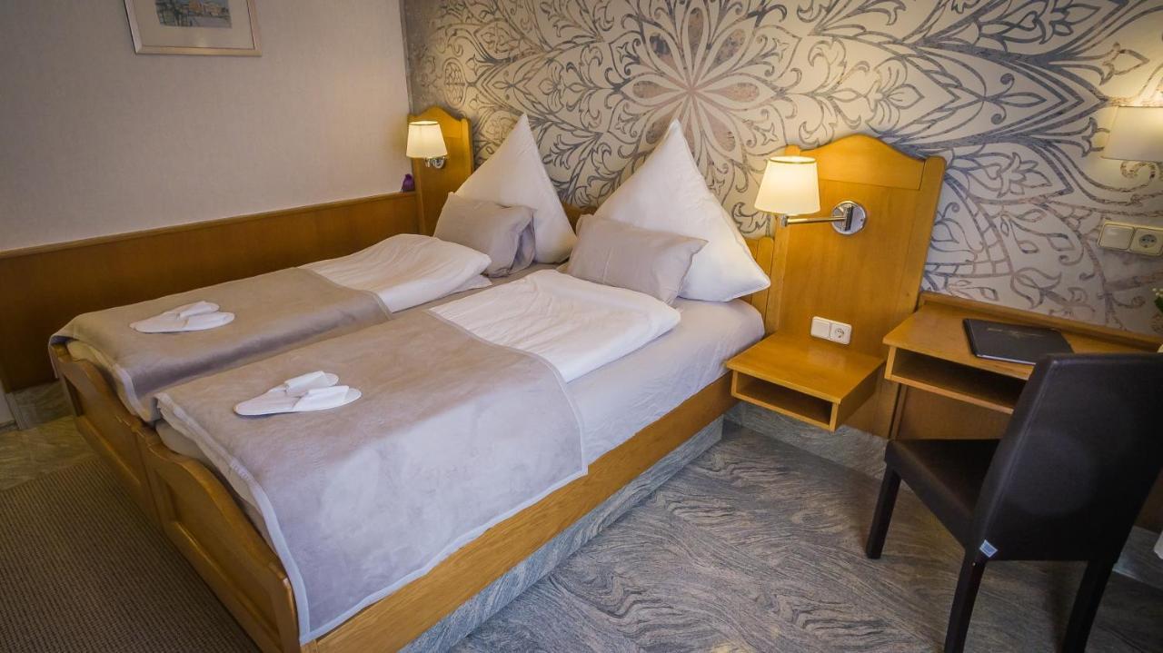 Deluxe Doppel-/Zweibettzimmer